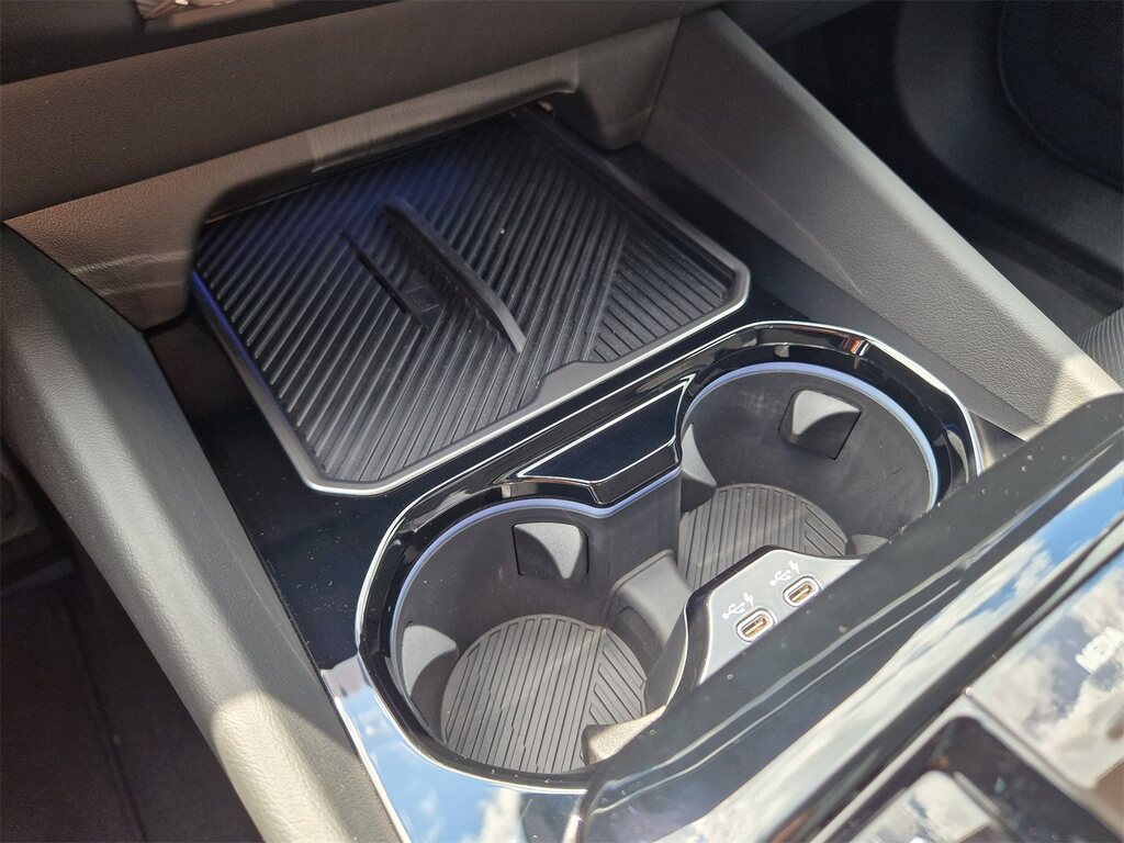 vehicle-2751990-14-2