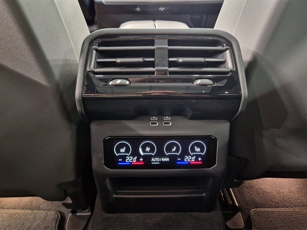 vehicle-2751990-18-2