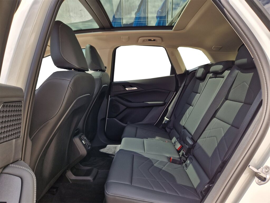 vehicle-2936747-15-2