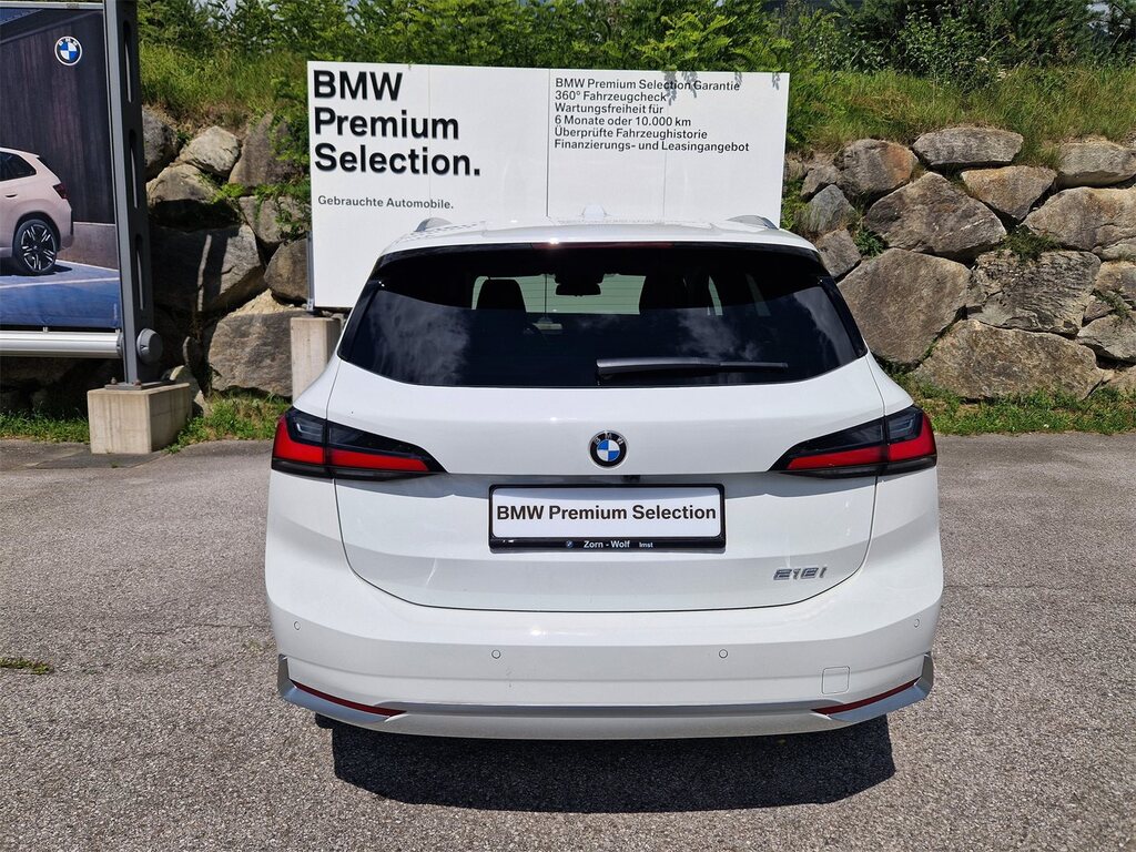 vehicle-2936747-17-2