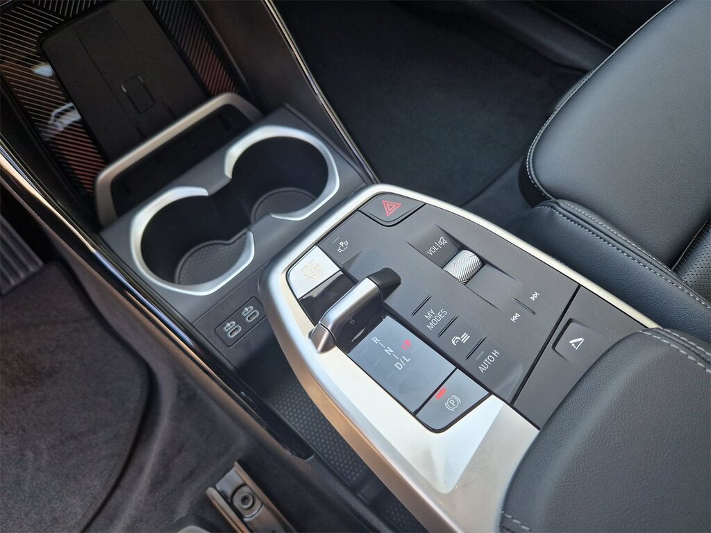 vehicle-2940170-12-2