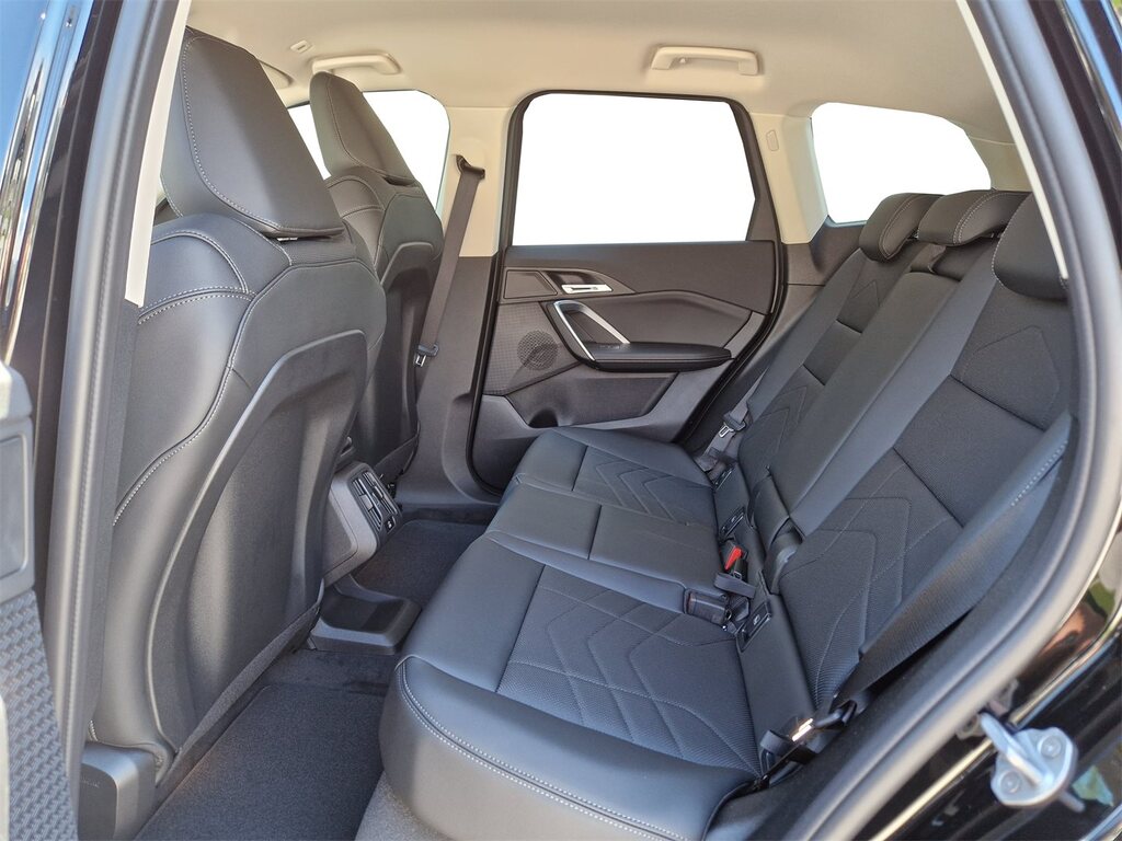 vehicle-2940170-15-2