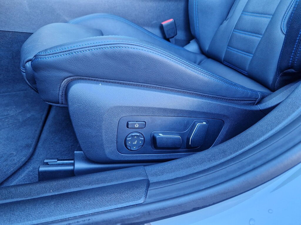 vehicle-3018740-14-2