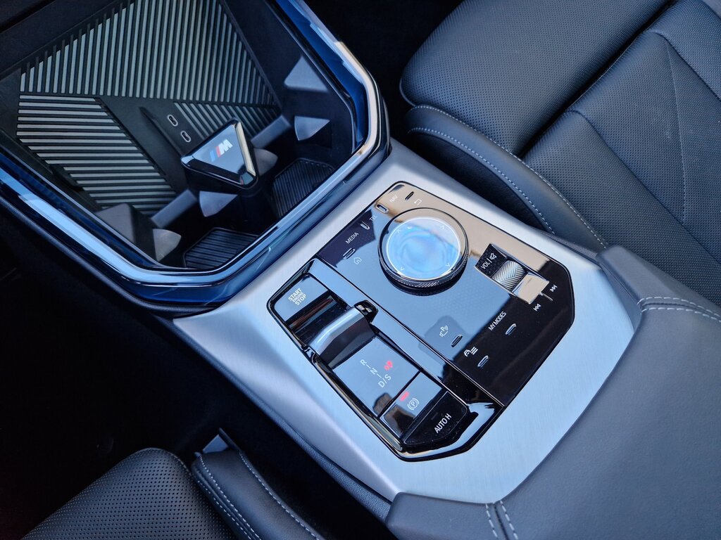 vehicle-3026468-12-2