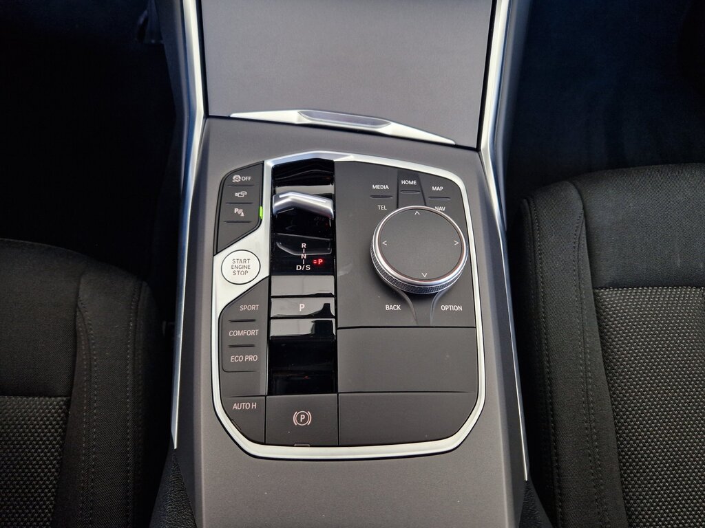 vehicle-3108606-13
