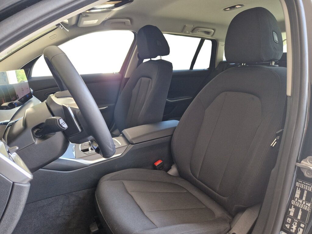 vehicle-3108606-7