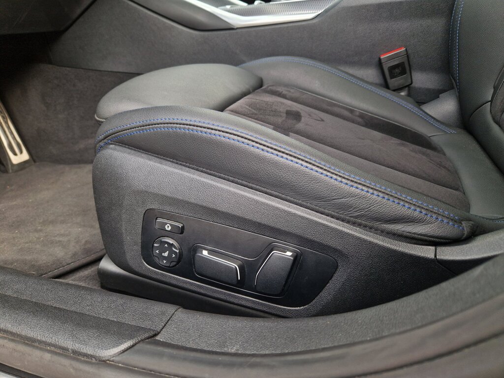 vehicle-2714338-13