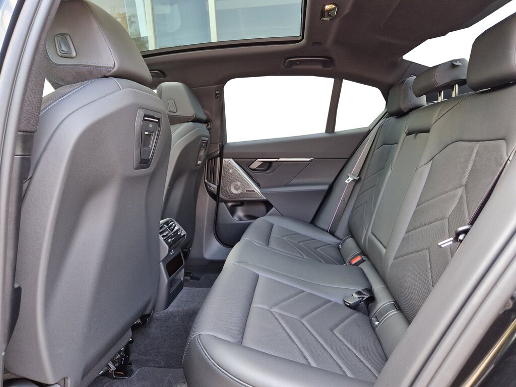 vehicle-3113356-16