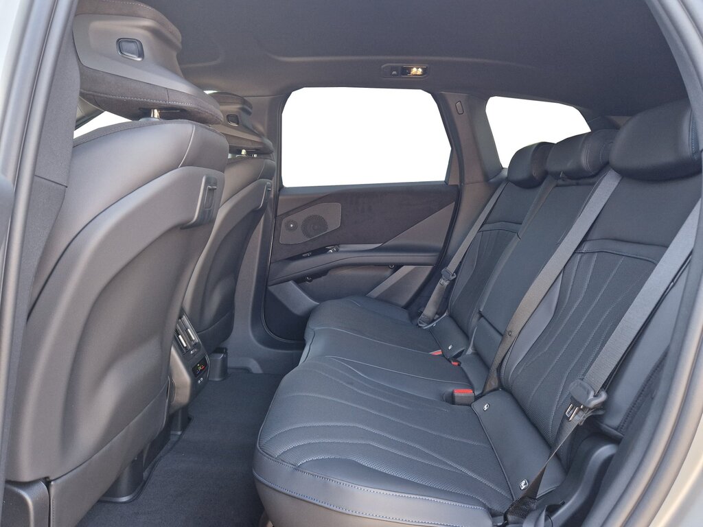 vehicle-3114679-16