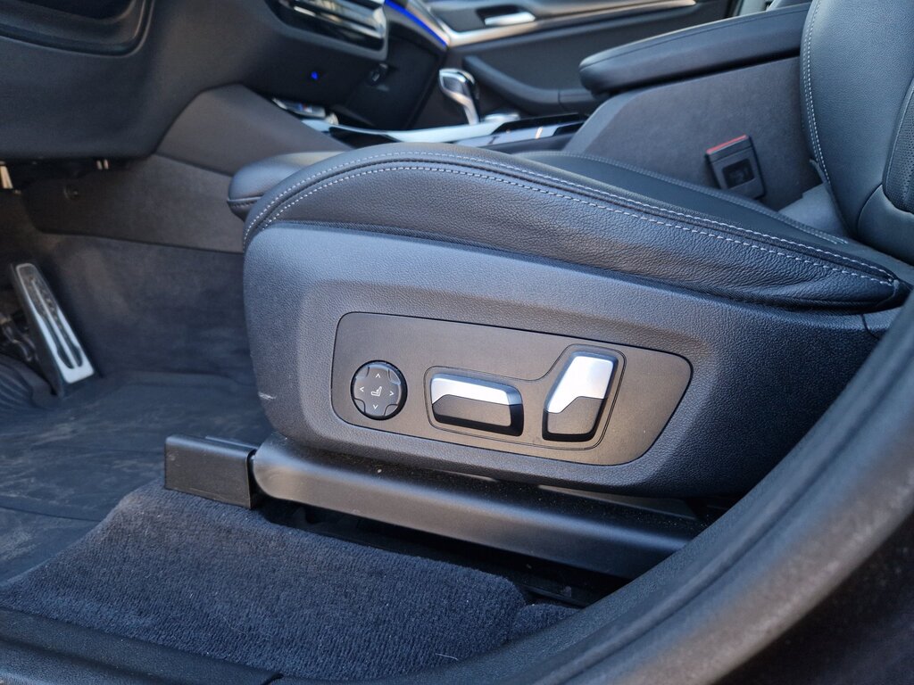 vehicle-3119878-14